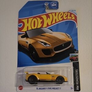 2015 Jaguar F-Type Project 7 Hot Wheels HW Roadsters 5/5 Yellow Diecast